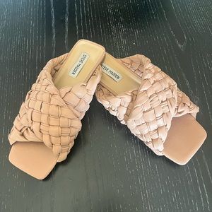 Steve Madden woven slide sandal